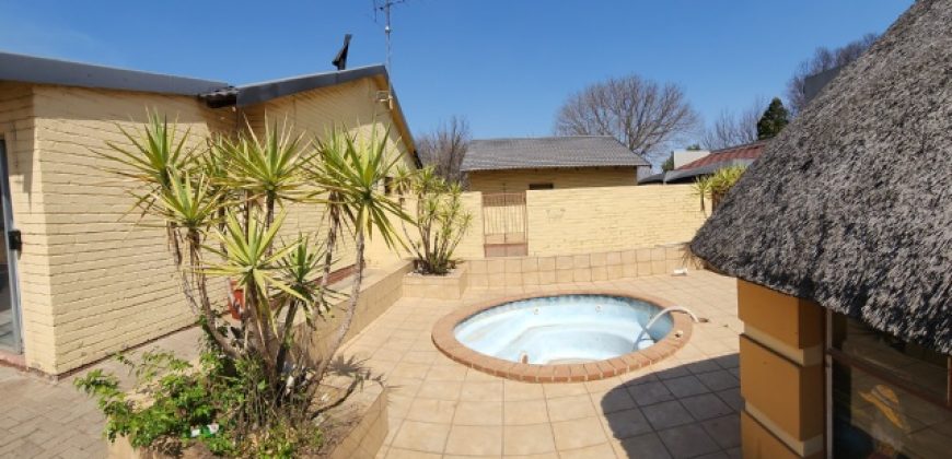 3 Bedroom House for Sale in Sasolburg Ext 11