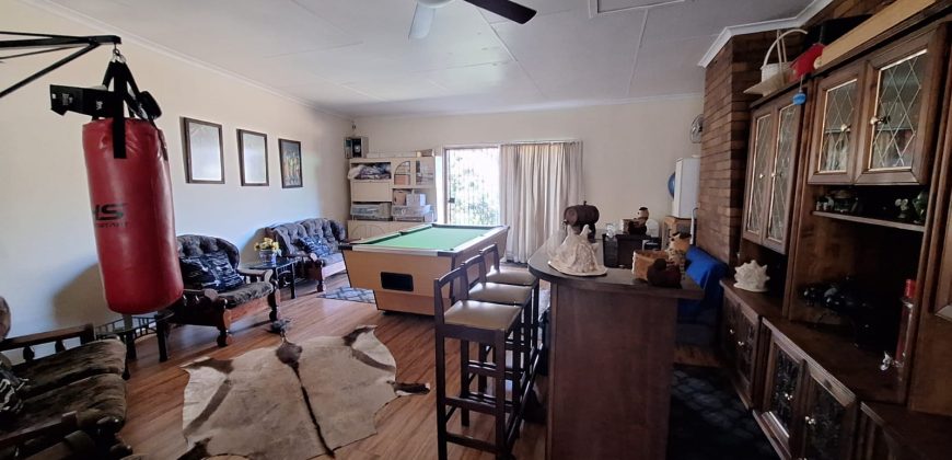 4 Bedroom House for Sale in Sasolburg Ext 4