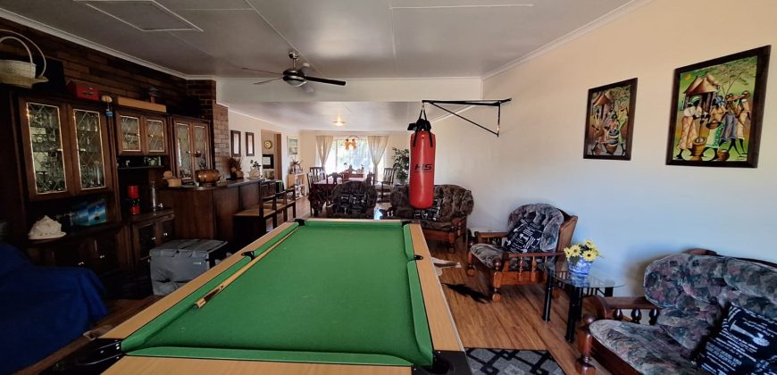 4 Bedroom House for Sale in Sasolburg Ext 4