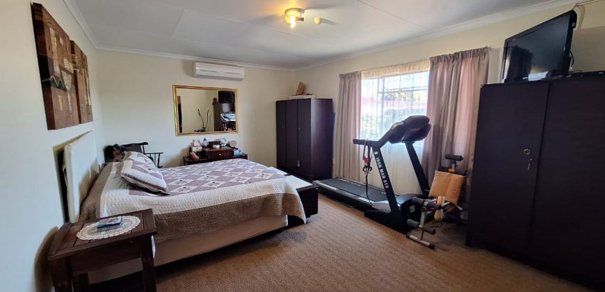 4 Bedroom House for Sale in Sasolburg Ext 4
