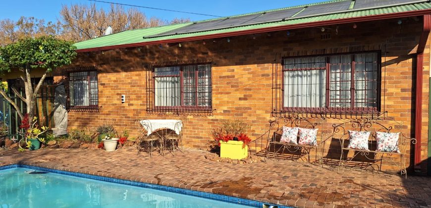 4 Bedroom House for Sale in Sasolburg Ext 4