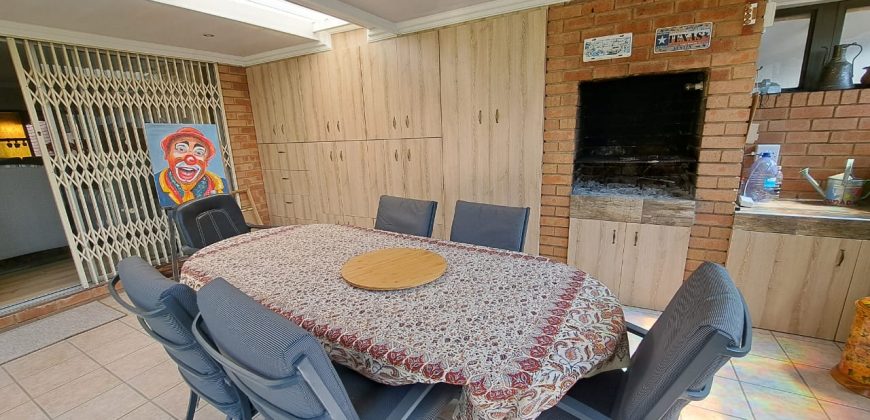 3 Bedroom Townhouse for Sale in Vaalpark