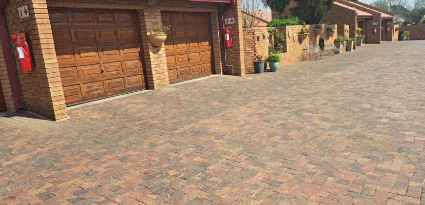 3 Bedroom Townhouse for Sale in Vaalpark