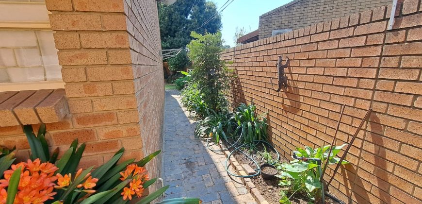 3 Bedroom Townhouse for Sale in Vaalpark