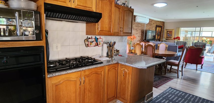 3 Bedroom Townhouse for Sale in Vaalpark