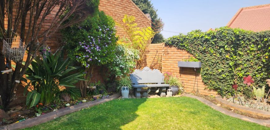 3 Bedroom Townhouse for Sale in Vaalpark
