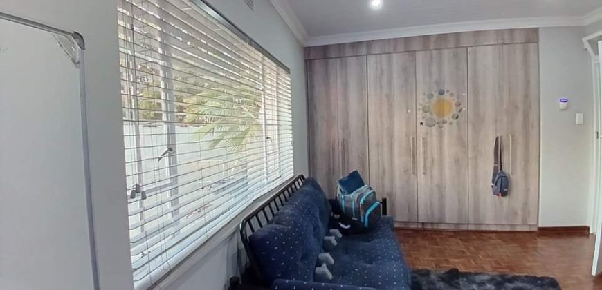 4 Bedroom House for Sale in Roodia