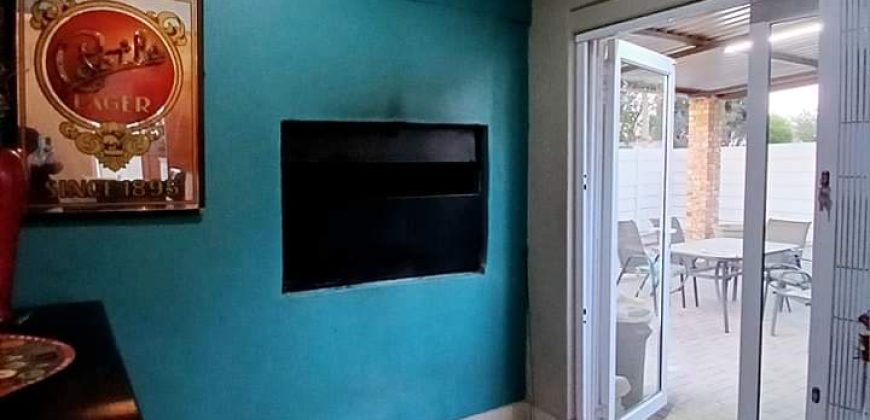 4 Bedroom House for Sale in Roodia