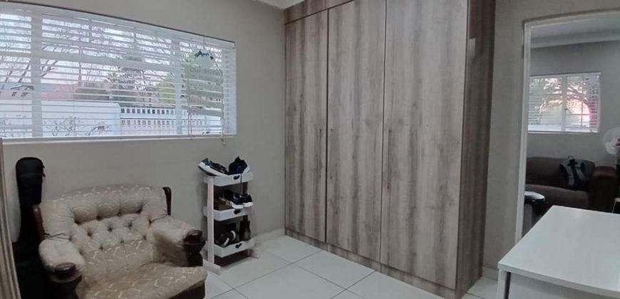 4 Bedroom House for Sale in Roodia