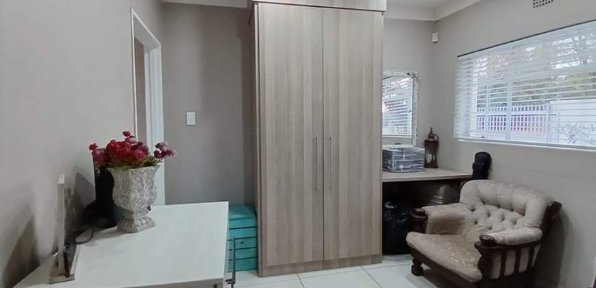 4 Bedroom House for Sale in Roodia
