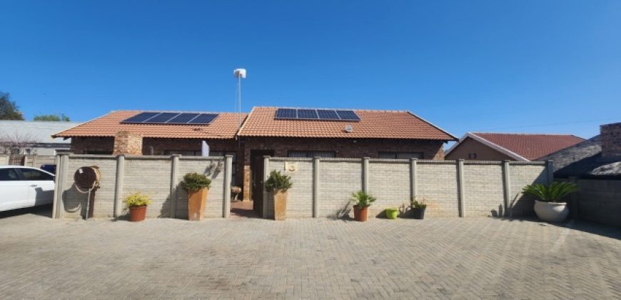 3 Bedroom Apartment / Flat for Sale in Sasolburg Ext 10