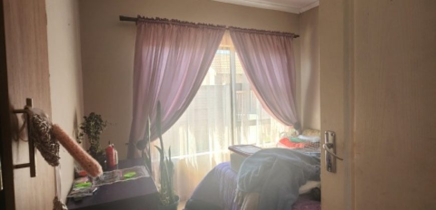 3 Bedroom Apartment / Flat for Sale in Sasolburg Ext 10