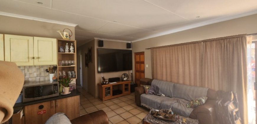 3 Bedroom Apartment / Flat for Sale in Sasolburg Ext 10