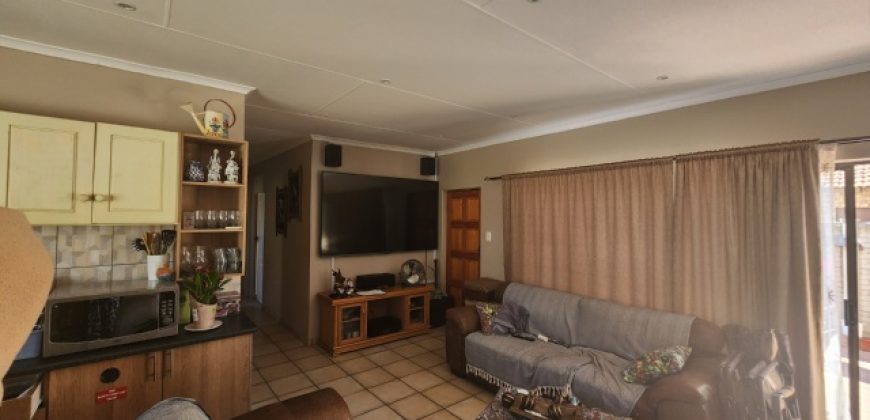 3 Bedroom Apartment / Flat for Sale in Sasolburg Ext 10
