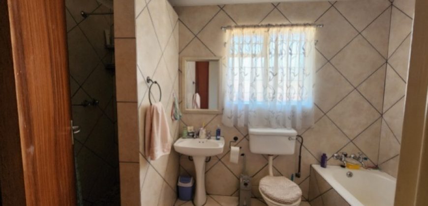4 Bedroom House for Sale in Sasolburg Ext 10
