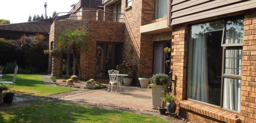 3 Bedroom Townhouse for Sale in Sasolburg Ext 23