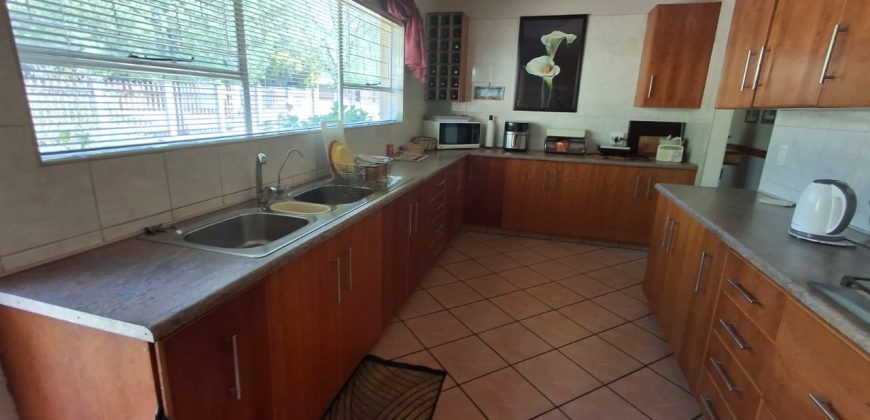 3 Bedroom House for Sale in Vaalpark