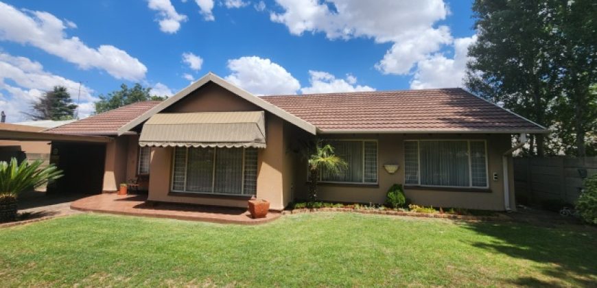 3 Bedroom House for Sale in Vaalpark
