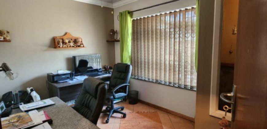 3 Bedroom House for Sale in Vaalpark