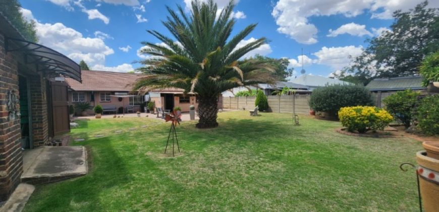 3 Bedroom House for Sale in Vaalpark
