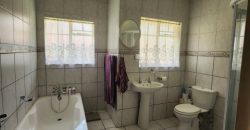 4 Bedroom House for Sale in Roodia