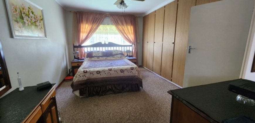 4 Bedroom House for Sale in Roodia