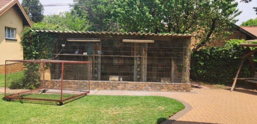 4 Bedroom House for Sale in Roodia