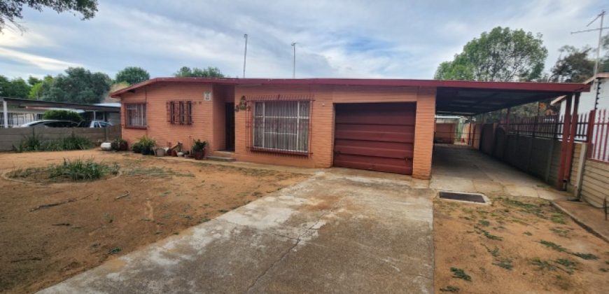3 Bedroom House for Sale in Sasolburg Ext 12