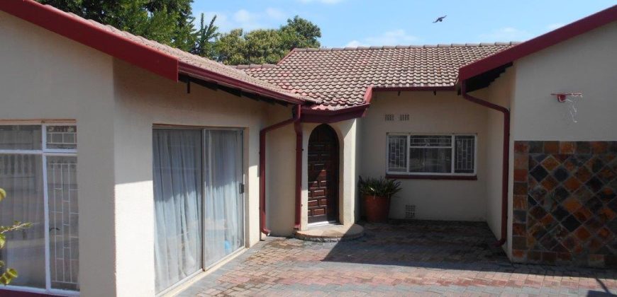 3 Bedroom House for Sale in Sasolburg Central