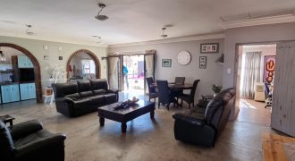 4 Bedroom House for Sale in Vaalpark