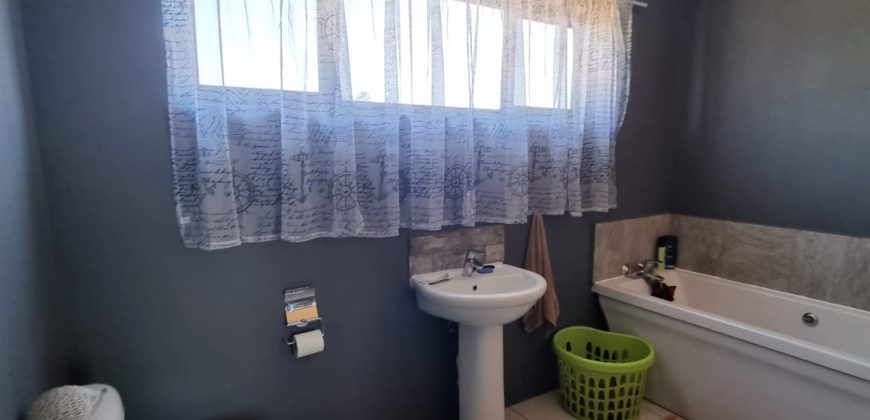 4 Bedroom House for Sale in Vaalpark