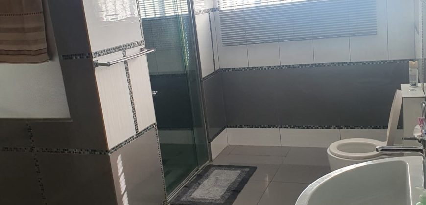4 Bedroom House for Sale in Vaalpark