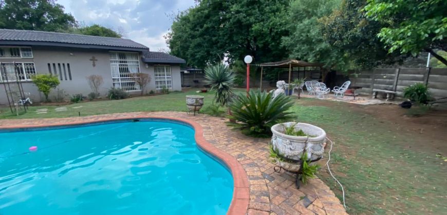 4 Bedroom House for Sale in Sasolburg Ext 23