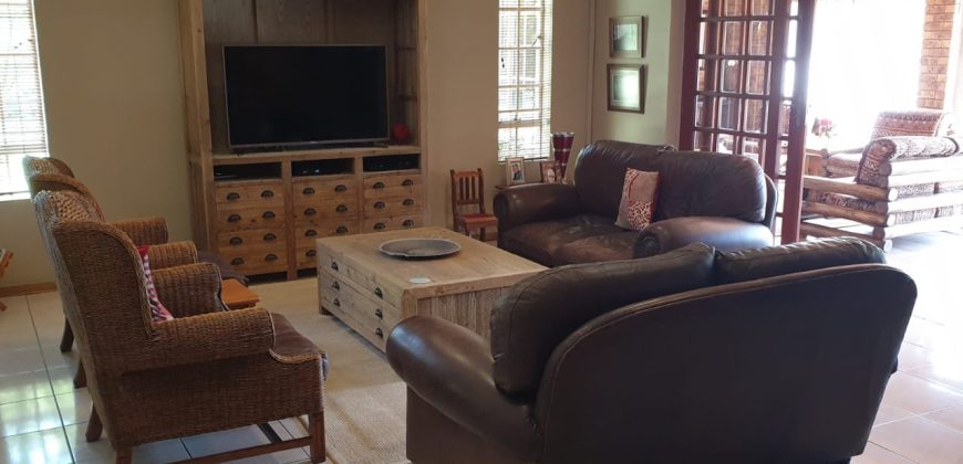 4 Bedroom House for Sale in Vaalpark