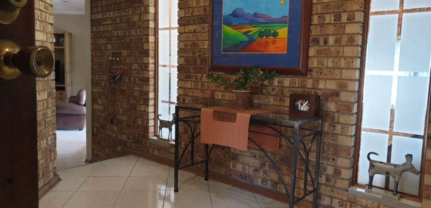 4 Bedroom House for Sale in Vaalpark