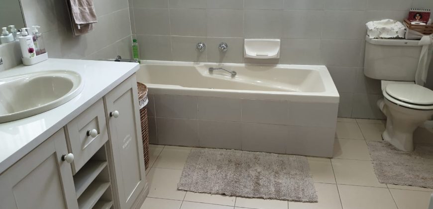 4 Bedroom House for Sale in Vaalpark