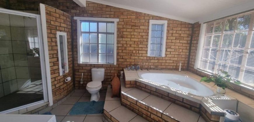 3 Bedroom House for Sale in Sasolburg Ext 4
