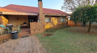 3 Bedroom House for Sale in Vaalpark