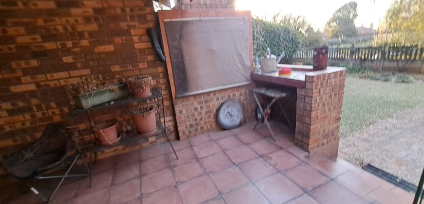 3 Bedroom House for Sale in Vaalpark