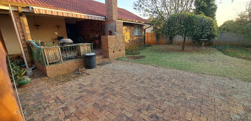 3 Bedroom House for Sale in Vaalpark