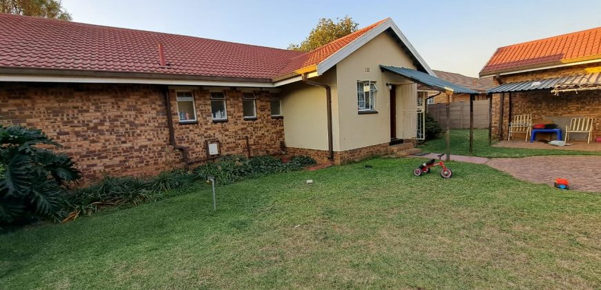3 Bedroom House for Sale in Vaalpark
