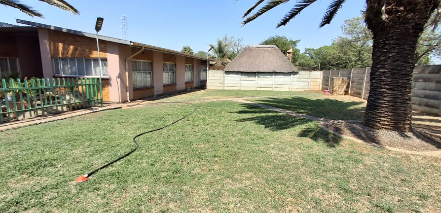 4 Bedroom House for Sale in Vanderbijlpark Sw 5