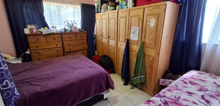 4 Bedroom House for Sale in Vanderbijlpark Sw 5