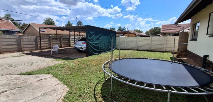 3 Bedroom House for Sale in Vaalpark