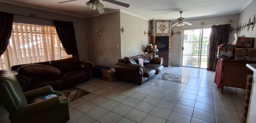 3 Bedroom House for Sale in Vaalpark