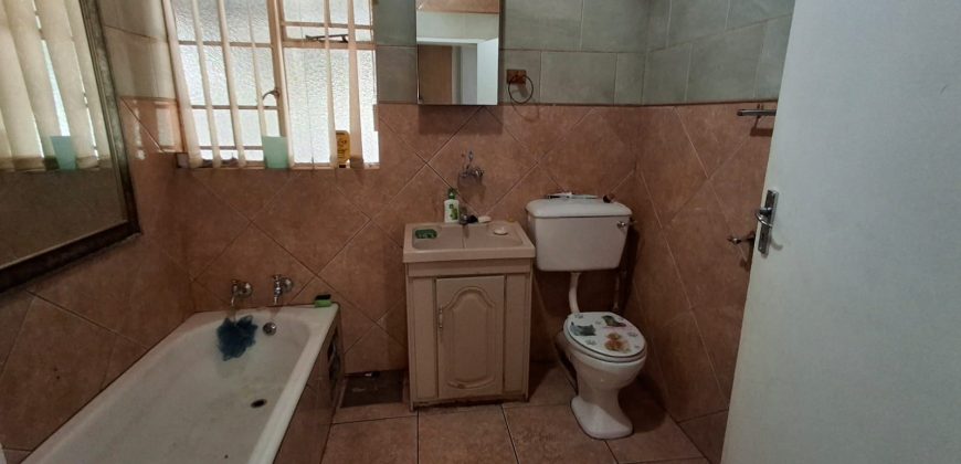 3 Bedroom House for Sale in Vaalpark