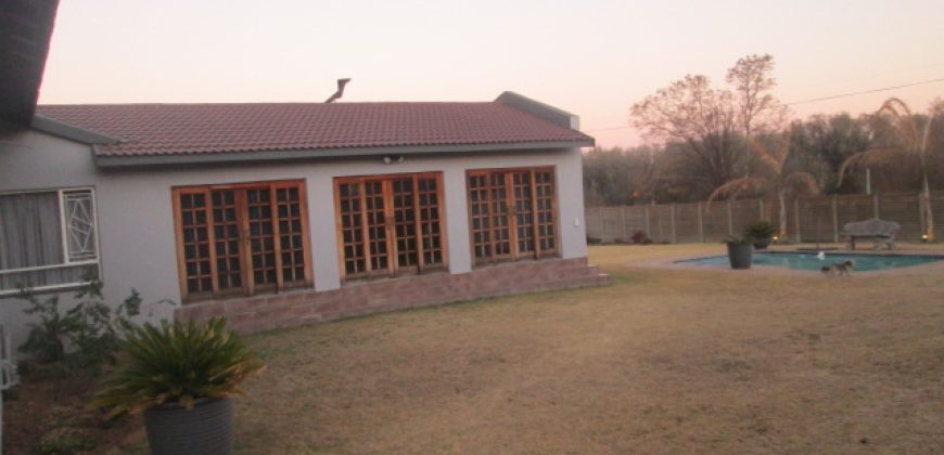 4 Bedroom House for Sale in Sasolburg Central