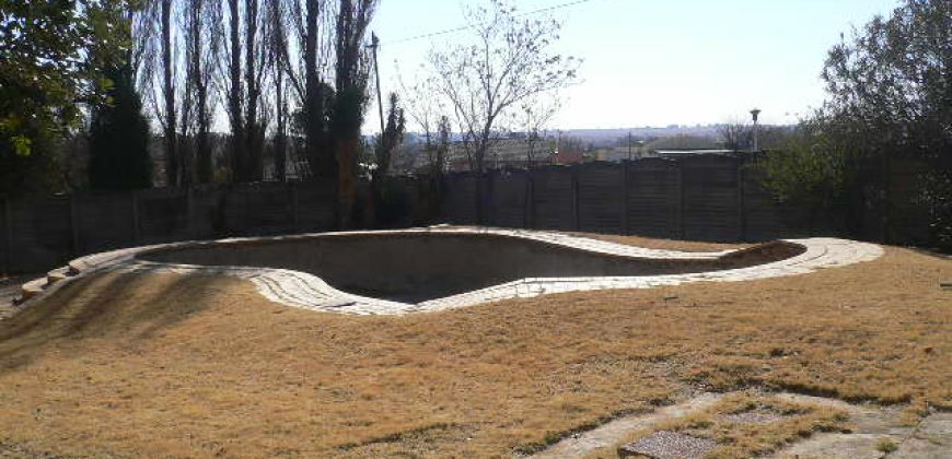 3 Bedroom House for Sale in Sasolburg Central