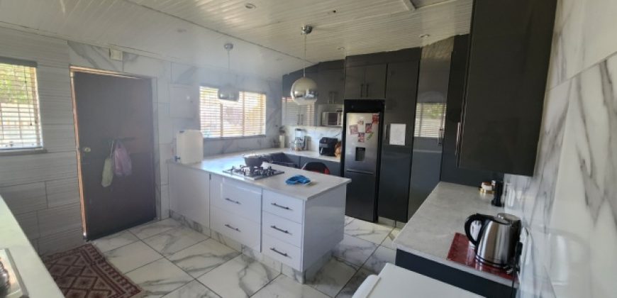 3 Bedroom House for Sale in Sasolburg Central