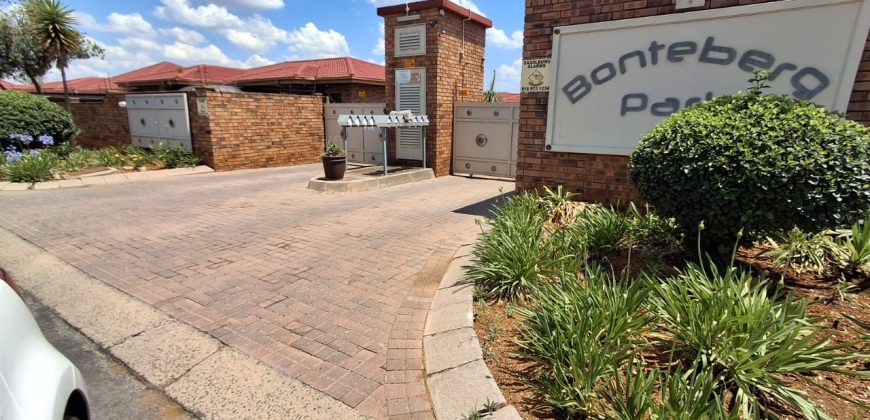 3 Bedroom Apartment / Flat for Sale in Vaalpark